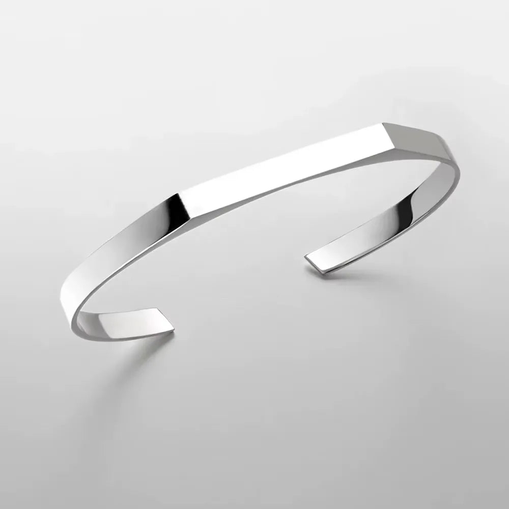 Signet Cuff Karperec